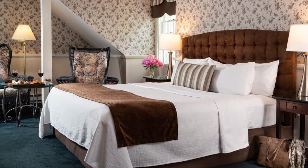 Nest Luxury Room at Rabbit Hill Inn in Vermont Northern New England