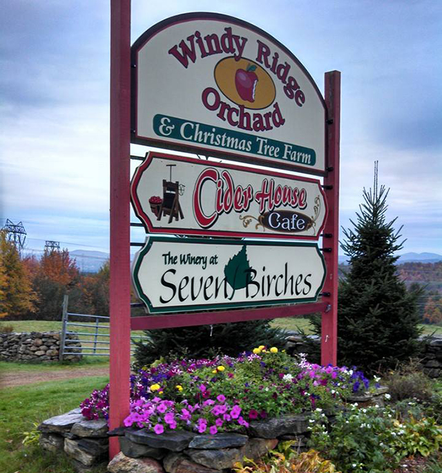 sign for windy ridge apple orchard